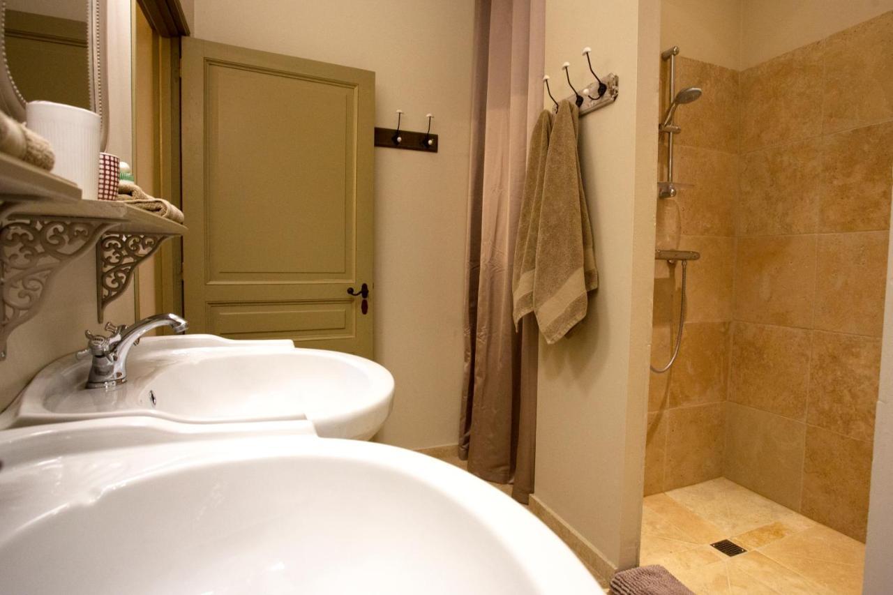 Les Hauts De Condom Appartements Climatises Bagian luar foto